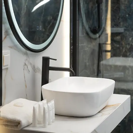 Stylish For 6 With Balcony Near The Main Square By Renters * Breslavia