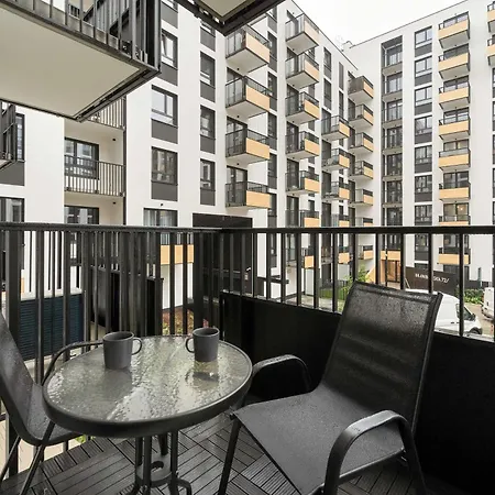Appartamento Stylish For 6 With Balcony Near The Main Square By Renters *