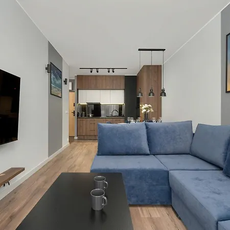 Stylish For 6 With Balcony Near The Main Square By Renters Appartamento Breslavia