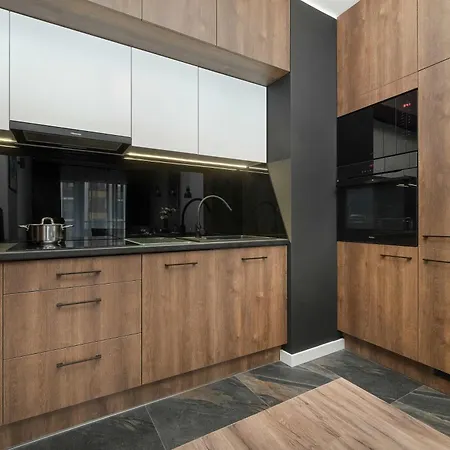 Appartamento Stylish For 6 With Balcony Near The Main Square By Renters *