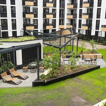 Stylish For 6 With Balcony Near The Main Square By Renters Appartamento Breslavia